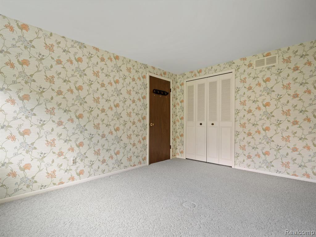 4915 BUTLER Drive, Troy, MI 48085 — Photo 26