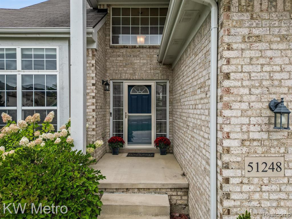 51248 E BOURNE, Novi, MI — Photo 3