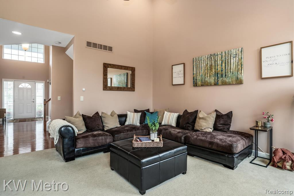 51248 E BOURNE, Novi, MI — Photo 6