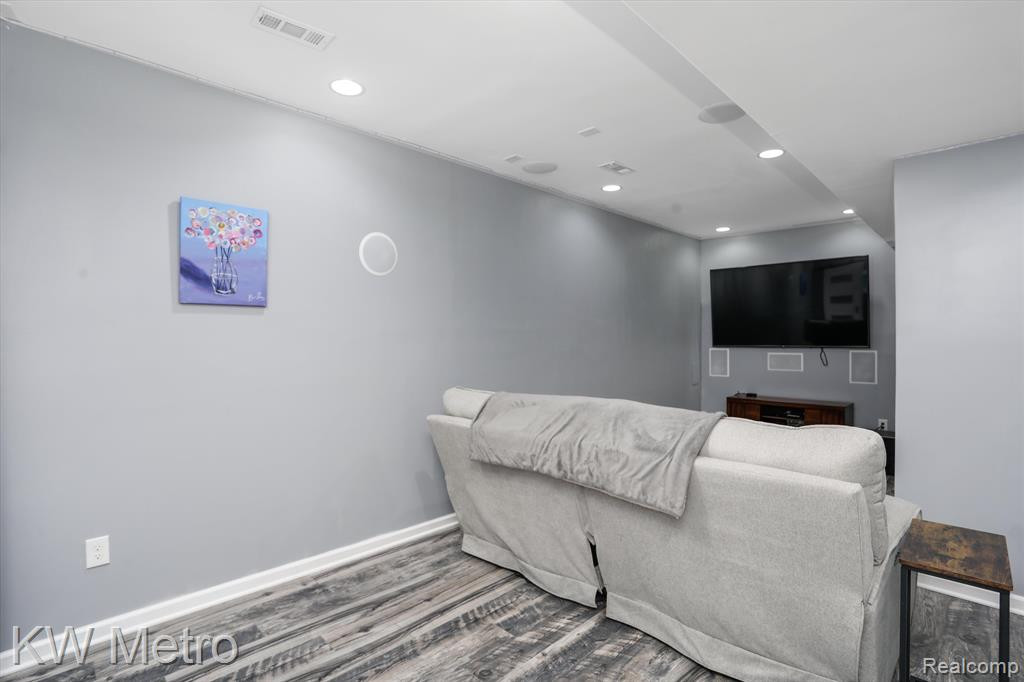 51248 E BOURNE, Novi, MI — Photo 26