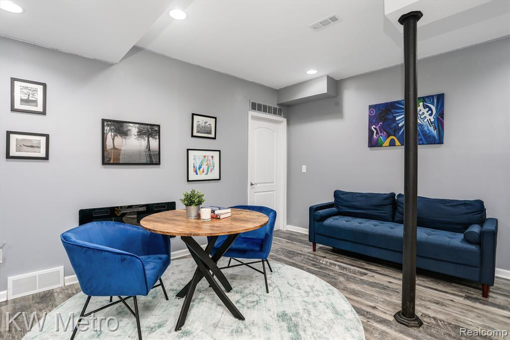51248 E BOURNE, Novi, MI — Photo 28