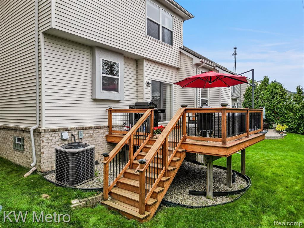 51248 E BOURNE, Novi, MI — Photo 35