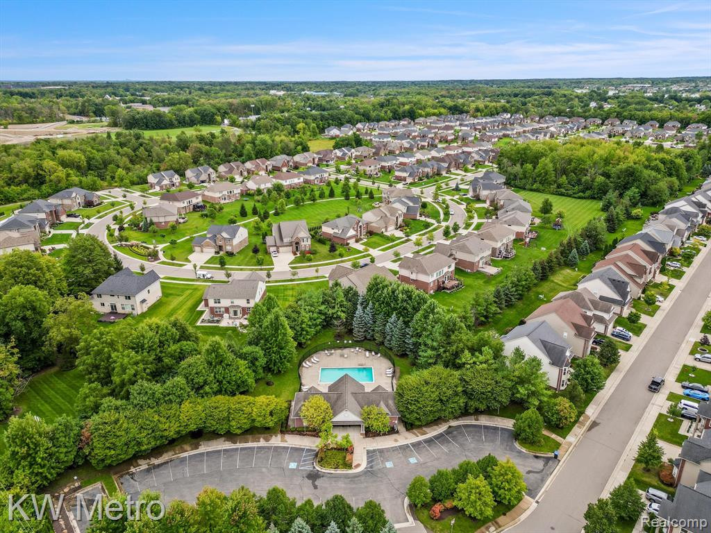51248 E BOURNE, Novi, MI — Photo 38
