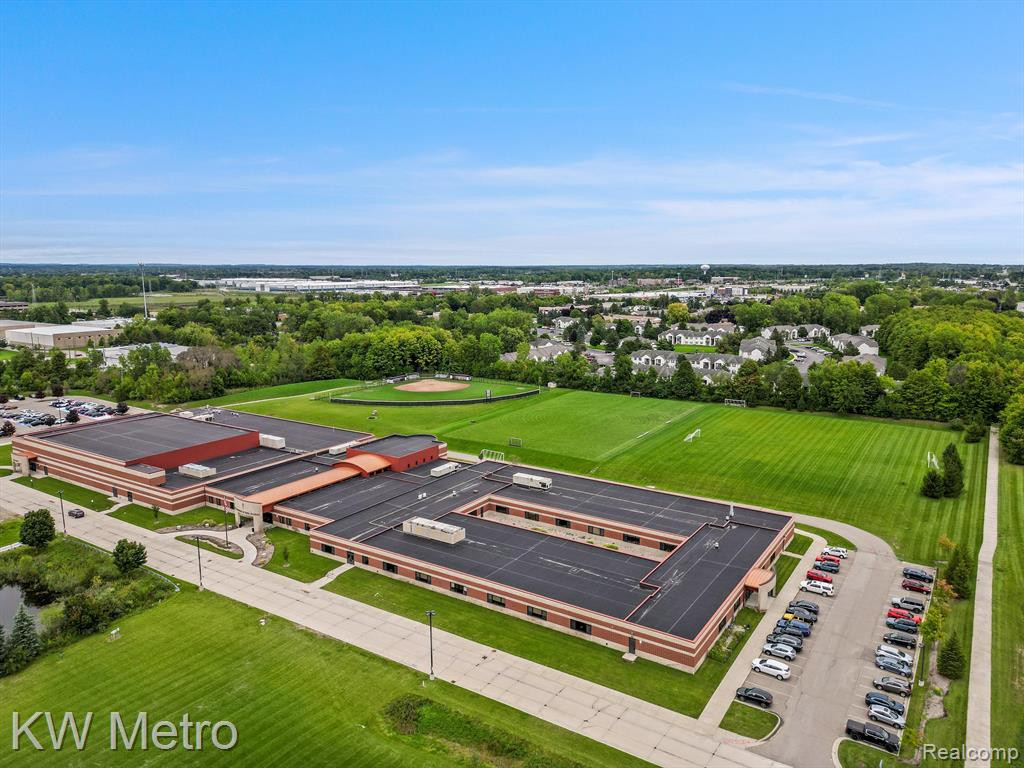 51248 E BOURNE, Novi, MI — Photo 41