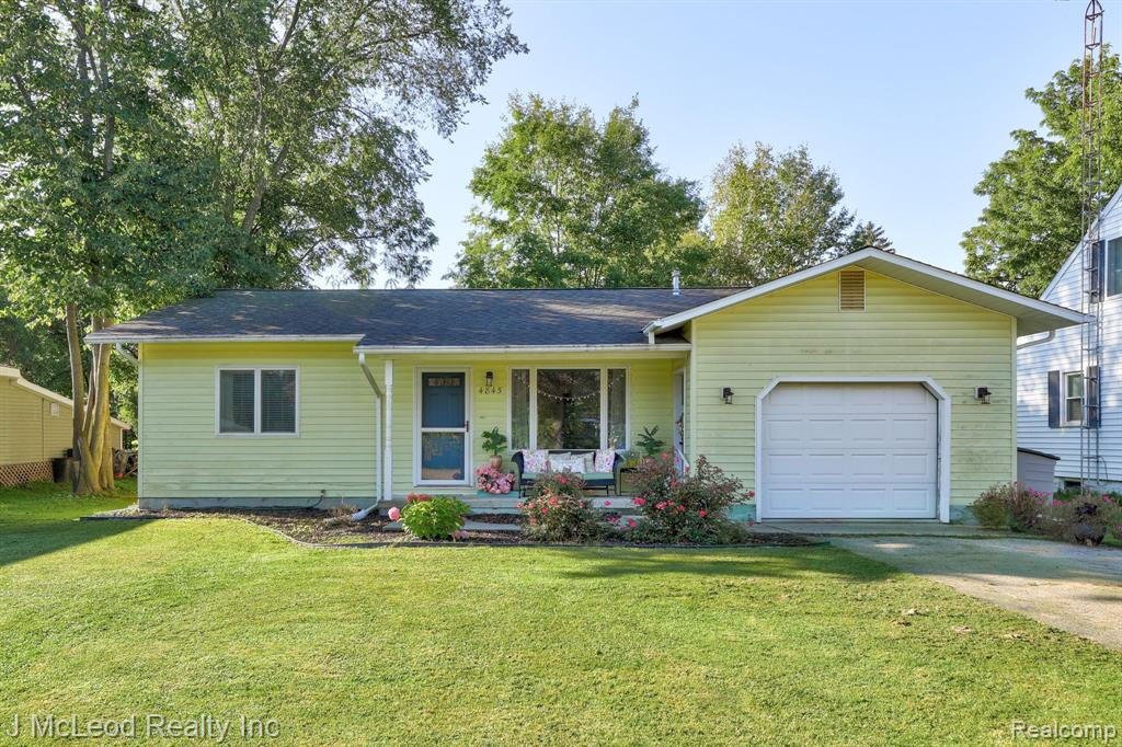 4845 MAIN Street, Millington, MI 48746 — front exterior