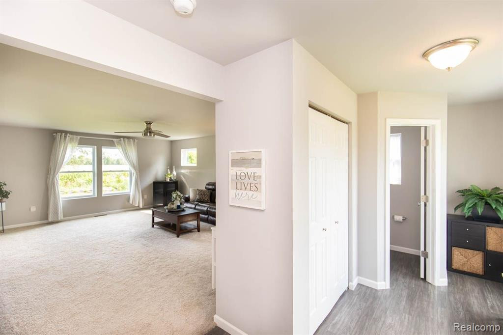 9133 CHAMBORD Drive, Ypsilanti, MI 48197 — Photo 6