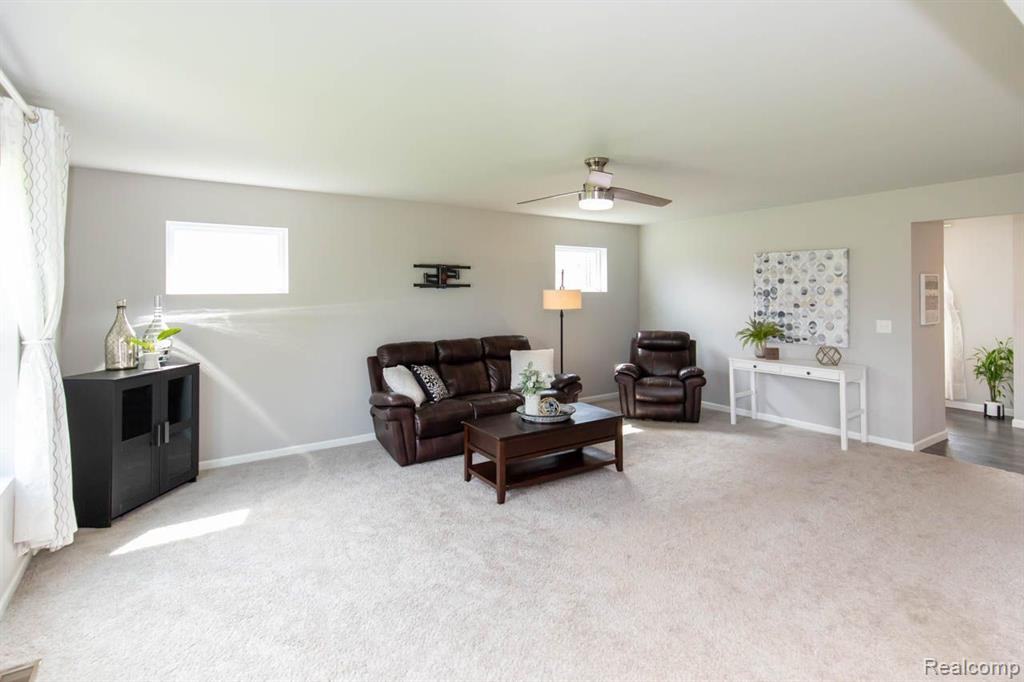 9133 CHAMBORD Drive, Ypsilanti, MI 48197 — Photo 15