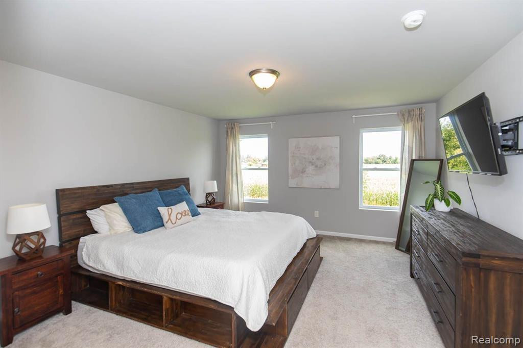 9133 CHAMBORD Drive, Ypsilanti, MI 48197 — Photo 24