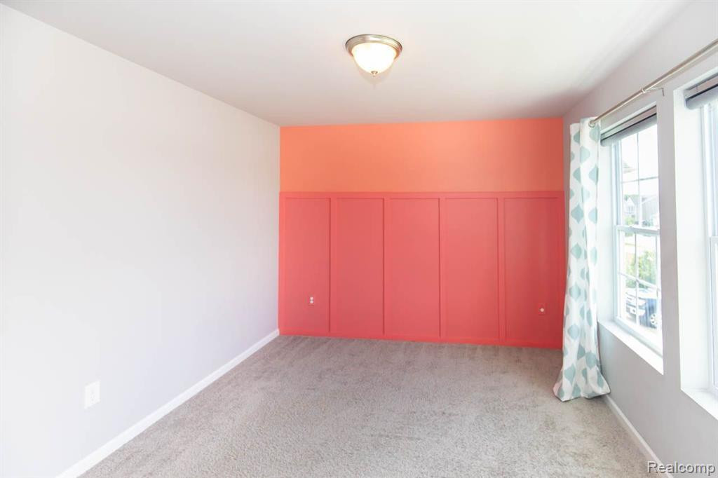 9133 CHAMBORD Drive, Ypsilanti, MI 48197 — Photo 31