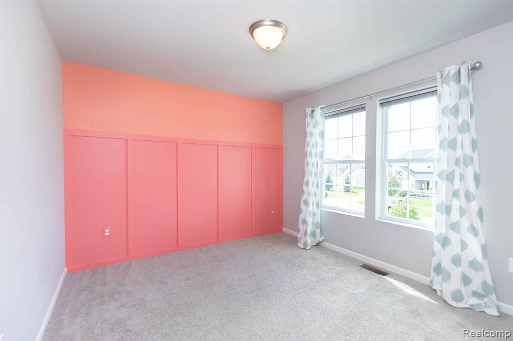 9133 CHAMBORD Drive, Ypsilanti, MI 48197 — Photo 32