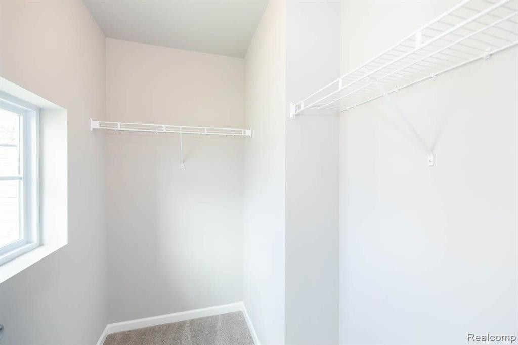 9133 CHAMBORD Drive, Ypsilanti, MI 48197 — Photo 34