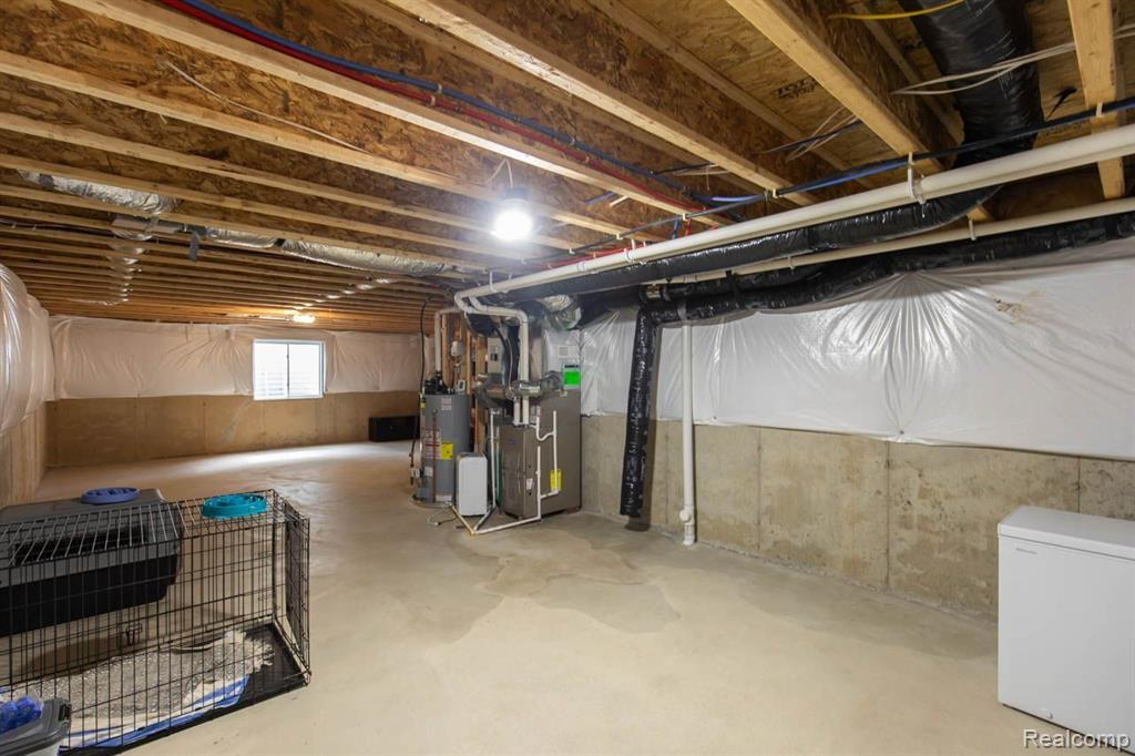 9133 CHAMBORD Drive, Ypsilanti, MI 48197 — Photo 45