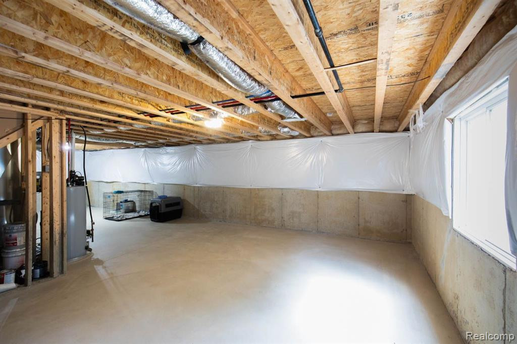 9133 CHAMBORD Drive, Ypsilanti, MI 48197 — Photo 47