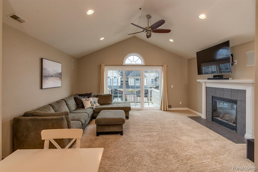 1253 W CRYSTAL Circle, Canton, MI 48187 — Photo 4