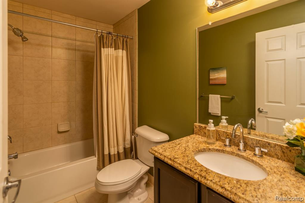 1253 W CRYSTAL Circle, Canton, MI 48187 — Photo 18