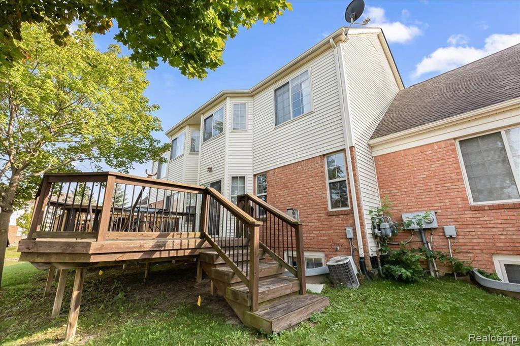 8881 MILLINGTON, Belleville, MI 48111 — Photo 5