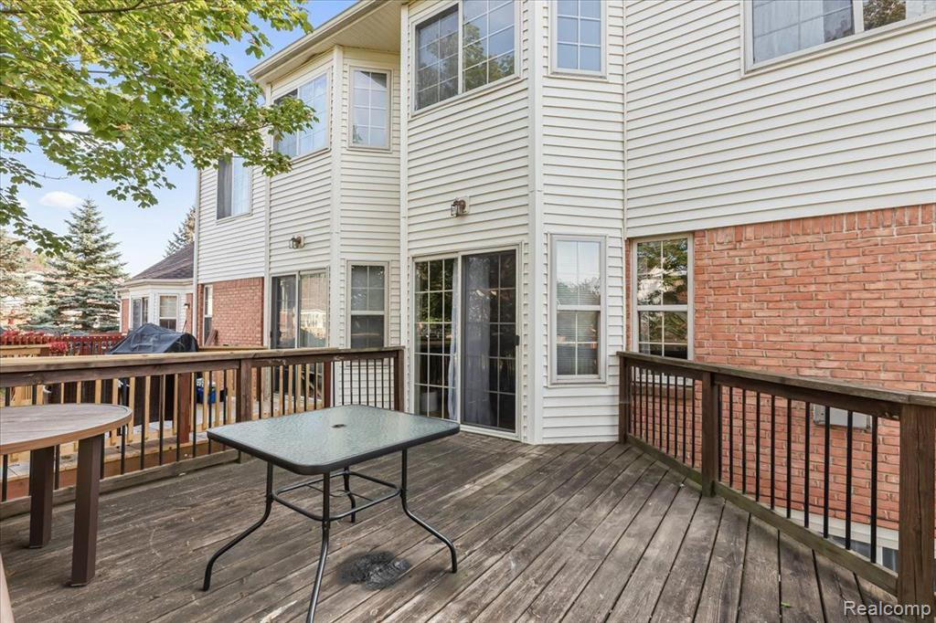 8881 MILLINGTON, Belleville, MI 48111 — Photo 6