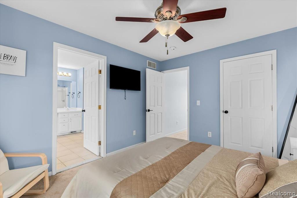 8881 MILLINGTON, Belleville, MI 48111 — Photo 23