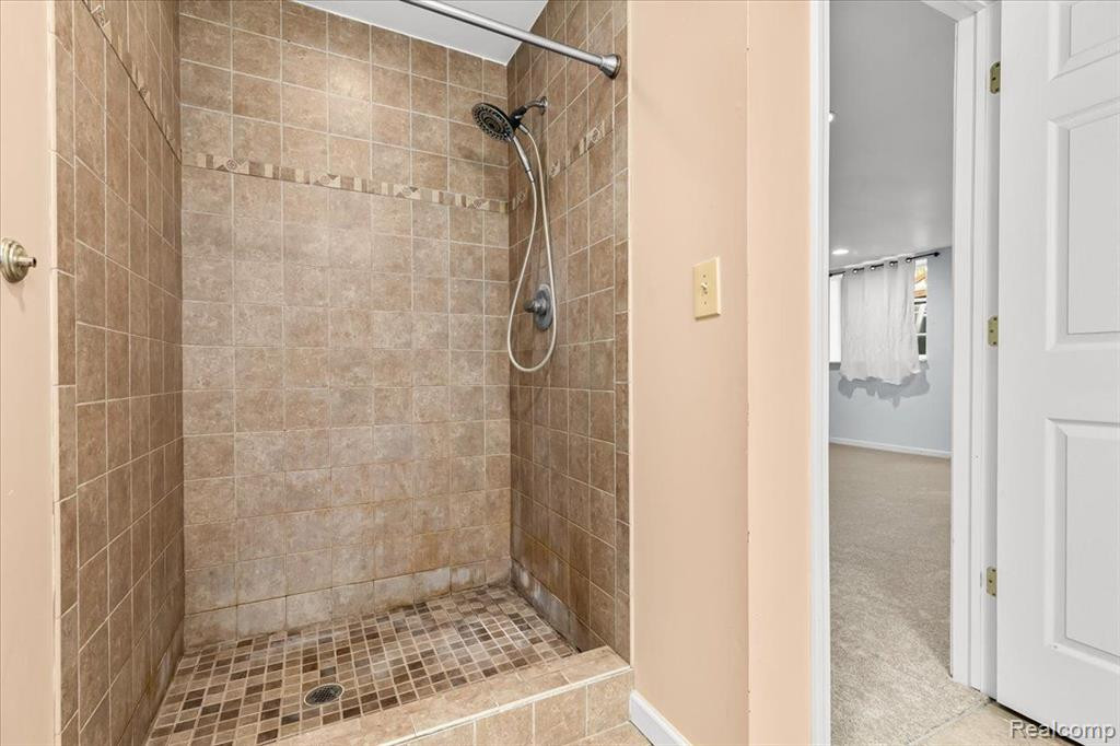 8881 MILLINGTON, Belleville, MI 48111 — Photo 33