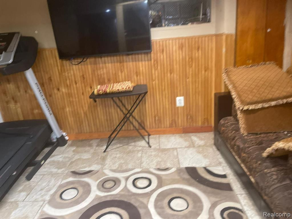 6164 DOROTHY Street, Detroit, MI 48211 — Photo 16