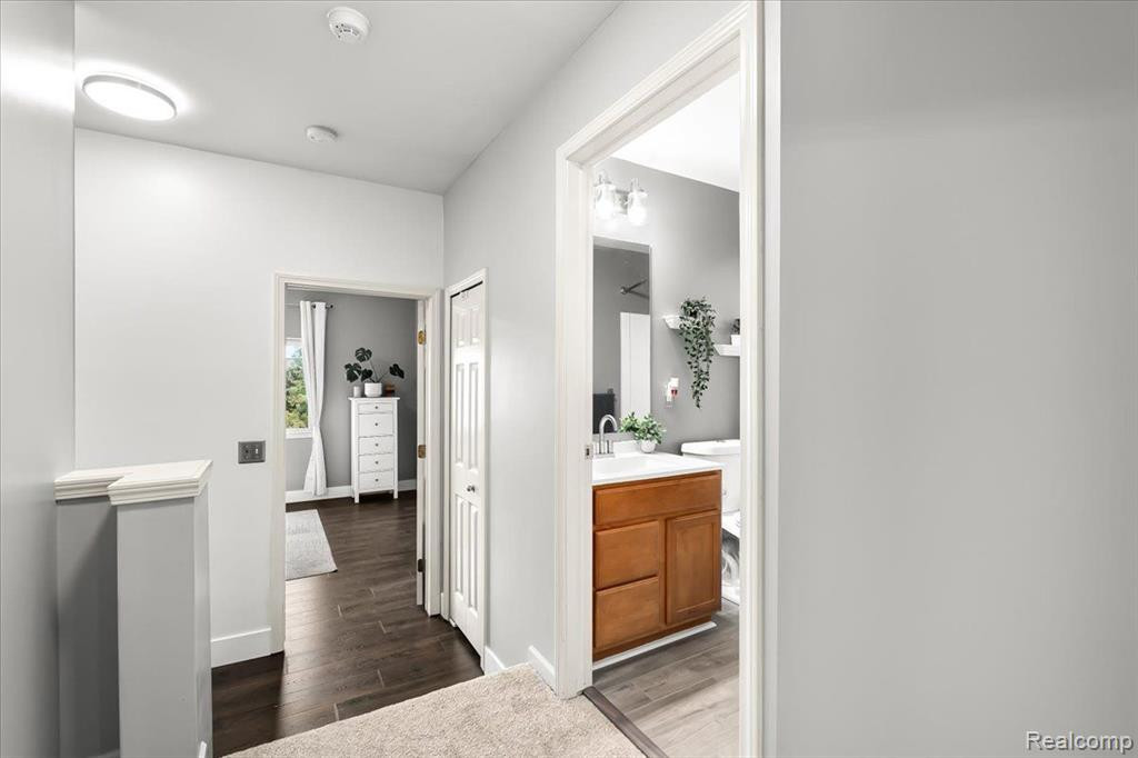 1910 SAVANNAH Lane, Ypsilanti, MI 48198 — Photo 20