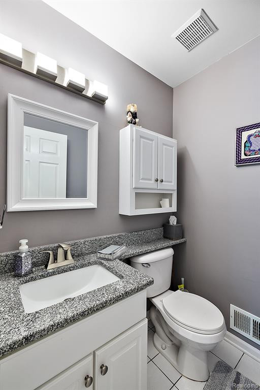 38433 SARATOGA Circle, Farmington Hills, MI 48331 — Photo 14