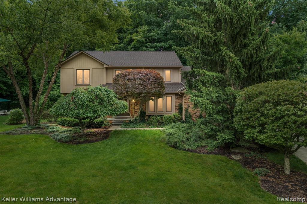 42352 Crestview Circle, Northville, MI 48168 — front exterior