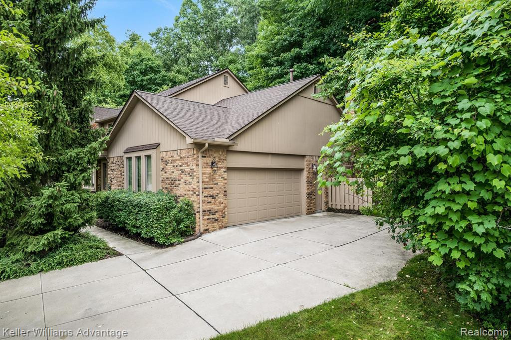 42352 Crestview Circle, Northville, MI 48168 — Photo 3