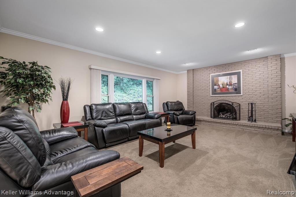 42352 Crestview Circle, Northville, MI 48168 — Photo 10