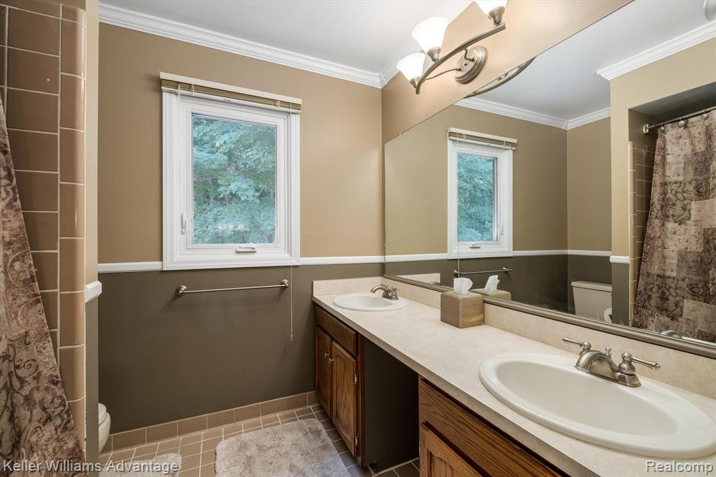 42352 Crestview Circle, Northville, MI 48168 — Photo 18