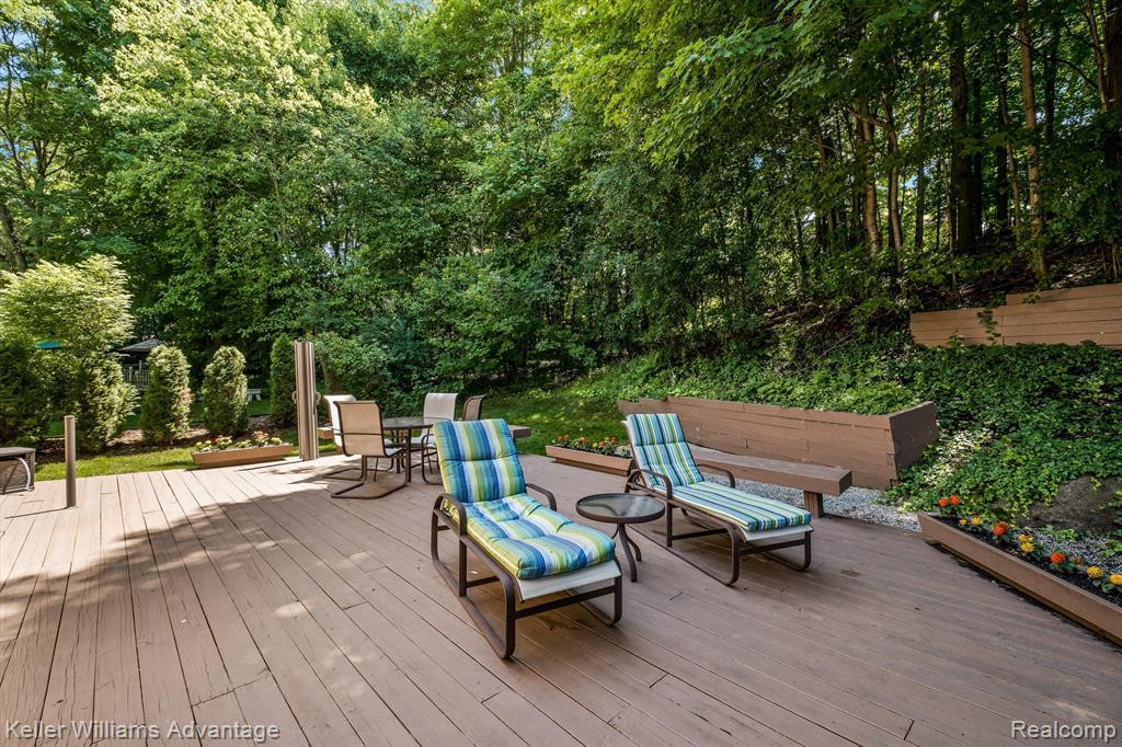 42352 Crestview Circle, Northville, MI 48168 — Photo 24