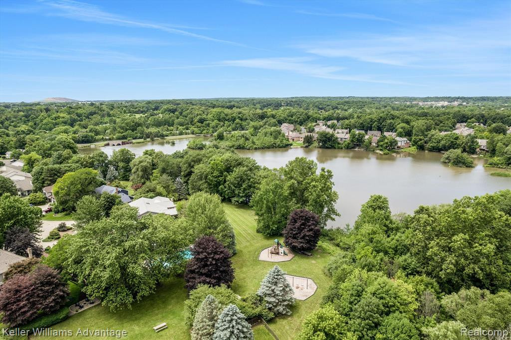 42352 Crestview Circle, Northville, MI 48168 — Photo 29