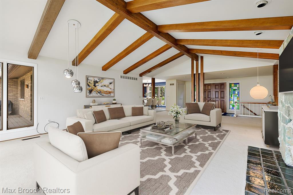 4550 DOW RIDGE Road, Orchard Lake Village, MI 48324 — Photo 11