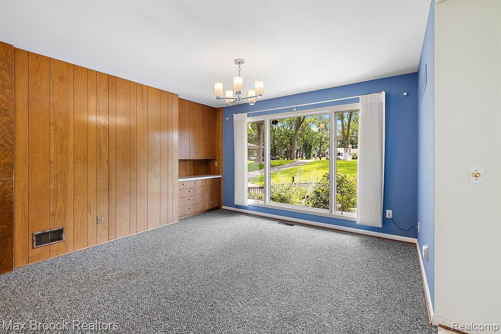 4550 DOW RIDGE Road, Orchard Lake Village, MI 48324 — Photo 19