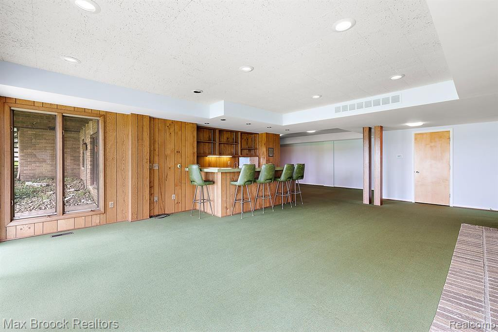 4550 DOW RIDGE Road, Orchard Lake Village, MI 48324 — Photo 42