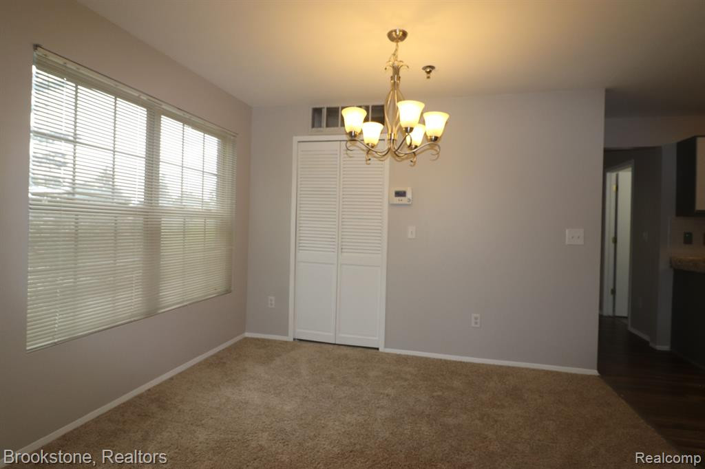 23426 GRAYSON Drive, Southfield, MI 48075 — Photo 4