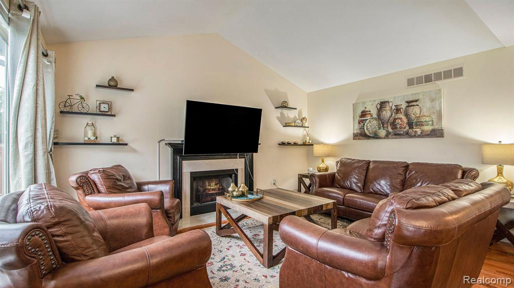 3578 Fieldcrest Lane, Ypsilanti, MI 48197 — Photo 8