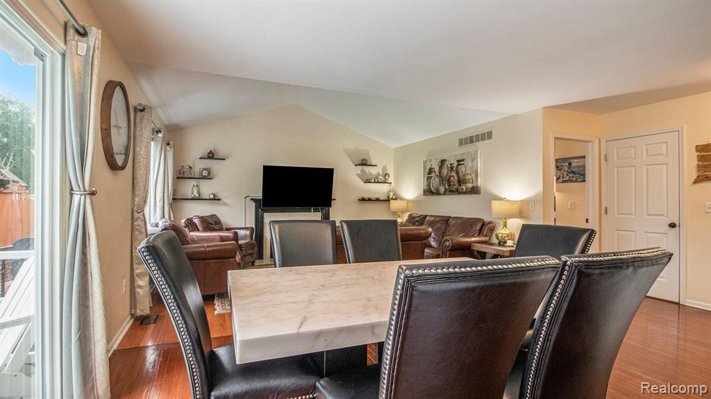 3578 Fieldcrest Lane, Ypsilanti, MI 48197 — Photo 9