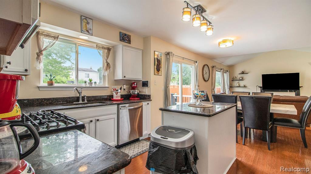 3578 Fieldcrest Lane, Ypsilanti, MI 48197 — Photo 14