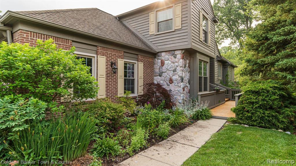 1932 BOULDER Drive, Ann Arbor, MI 48104 — front exterior