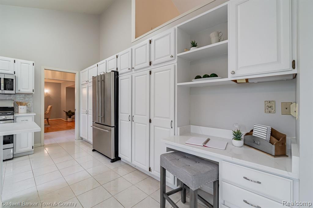 1932 BOULDER Drive, Ann Arbor, MI 48104 — Photo 15