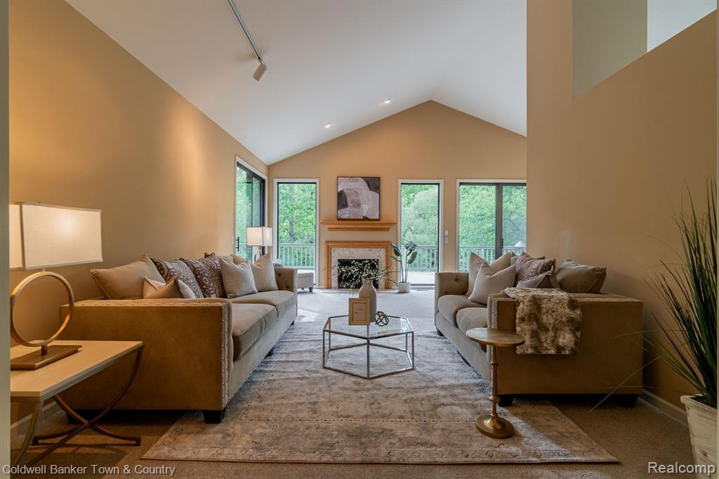 1932 BOULDER Drive, Ann Arbor, MI 48104 — Photo 16