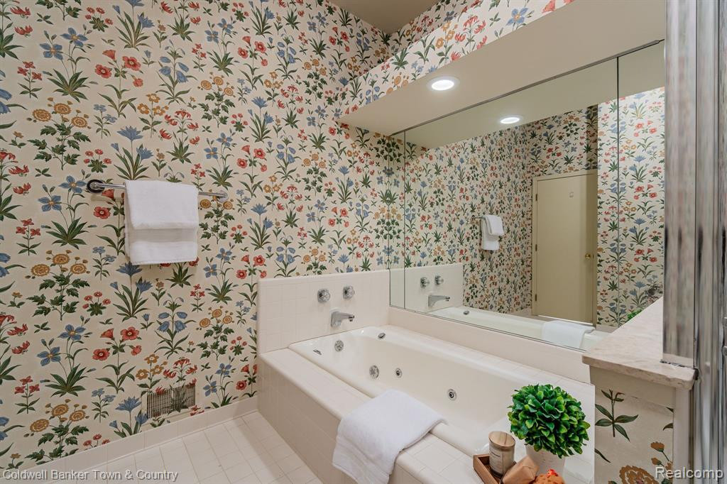 1932 BOULDER Drive, Ann Arbor, MI 48104 — Photo 29