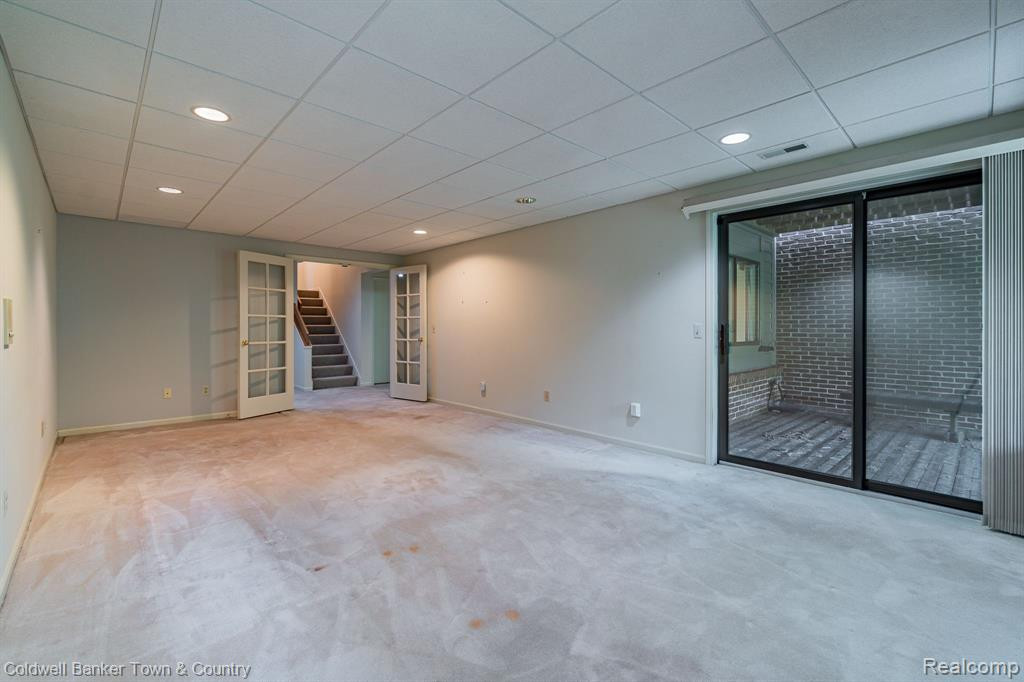 1932 BOULDER Drive, Ann Arbor, MI 48104 — Photo 40