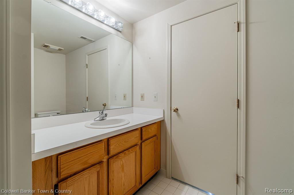 1932 BOULDER Drive, Ann Arbor, MI 48104 — Photo 43