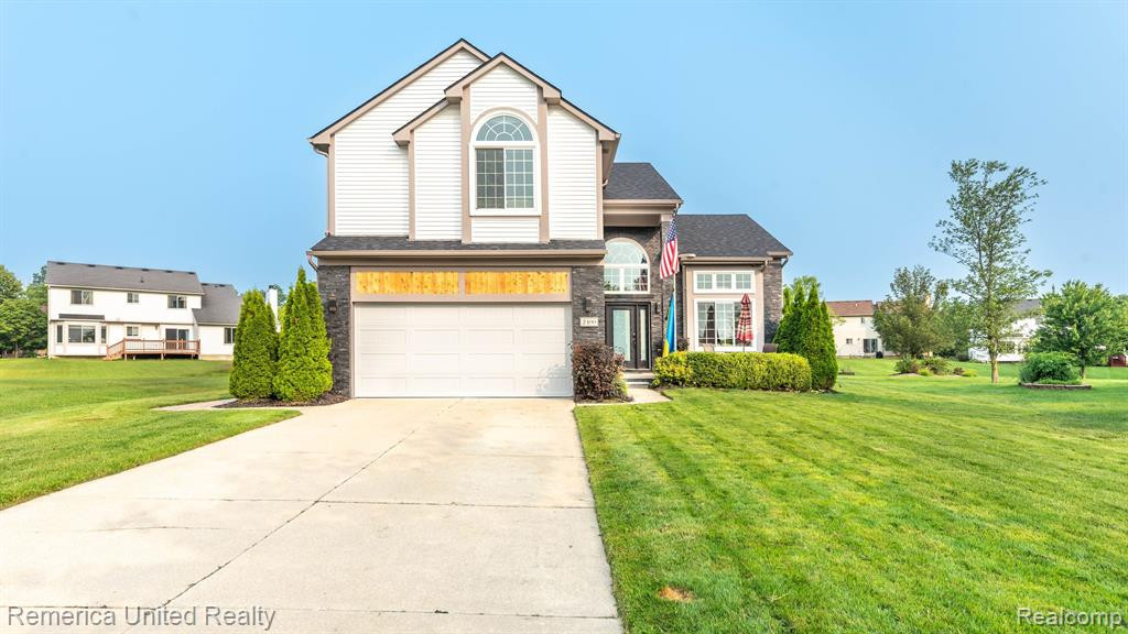 2400 MARQUIS Court, Ann Arbor, MI 48103 — Photo 2