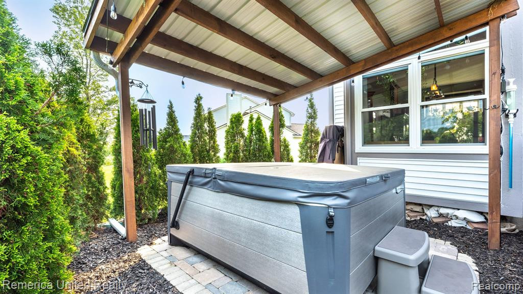 2400 MARQUIS Court, Ann Arbor, MI 48103 — Photo 14