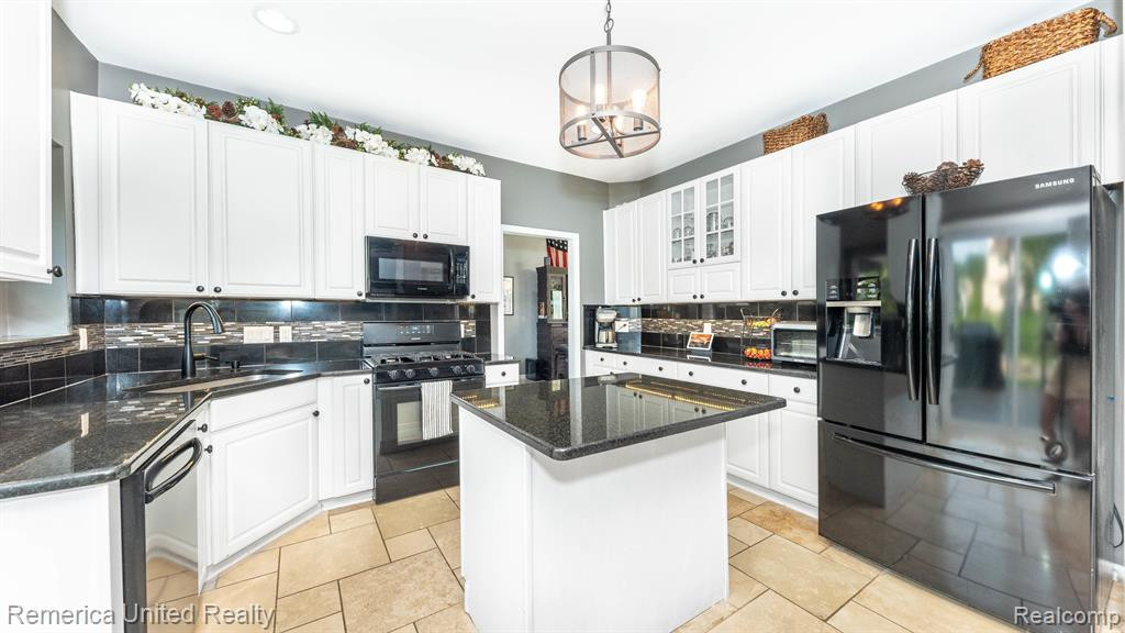 2400 MARQUIS Court, Ann Arbor, MI 48103 — Photo 26