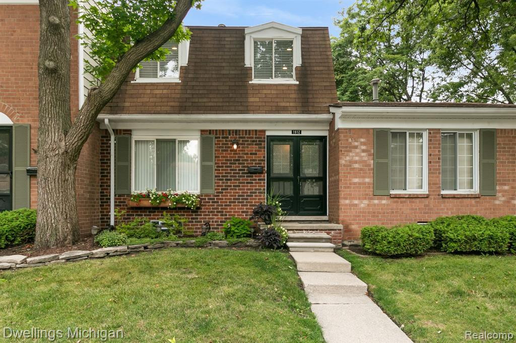 1912 TORQUAY Avenue, Royal Oak, MI 48073 — front exterior