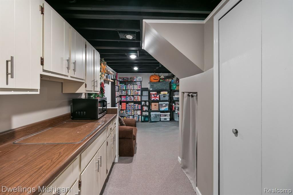 1912 TORQUAY Avenue, Royal Oak, MI 48073 — Photo 6